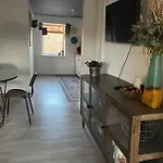 아파트 Charming Townhouse In Citycenter Townhouse - Free Parking 오덴세