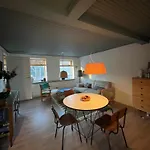 Charming Townhouse In Citycenter Townhouse - Free Parking *