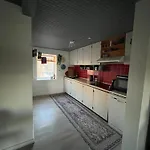 Charming Townhouse In Citycenter Townhouse - Free Parking * 오덴세