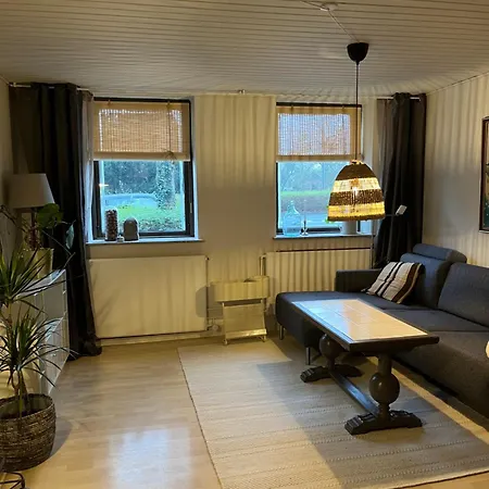 Charming Townhouse In Citycenter Townhouse - Free Parking