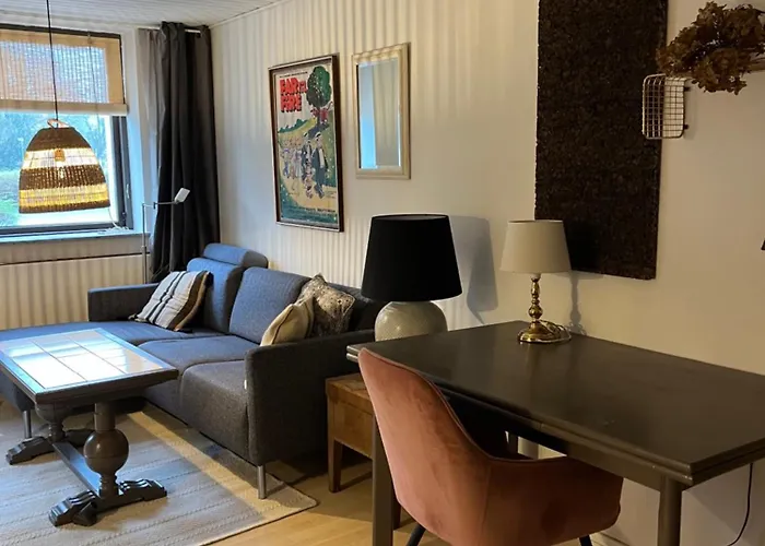 Charming Townhouse In Citycenter Townhouse - Free Parking * Odense